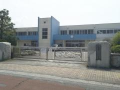 高根小学校