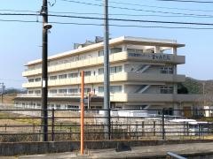 粟生逢花苑