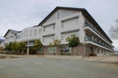 東御市立東部中学校