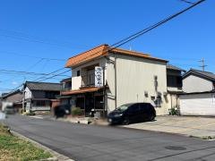 マル八