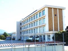 伯耆町立岸本中学校