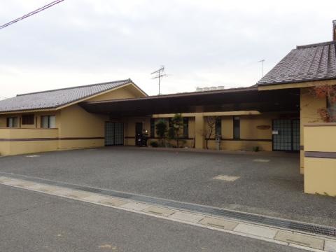 こむろん家 建物全景