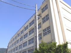 縄手小学校