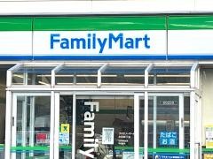 ファミリーマート　本宮関下店