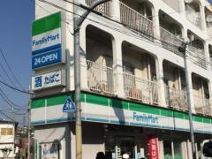 ファミリーマート　緑が丘一丁目店