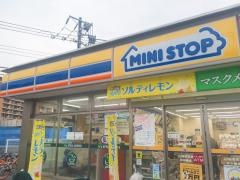 ミニストップ　調布染地店