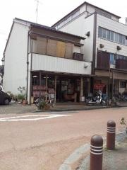 西駅前書店