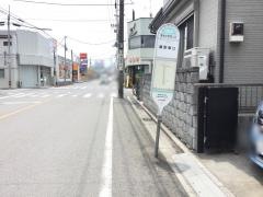 「青木中学校入口」バス停留所