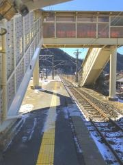 須原駅