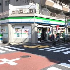 ファミリーマート　文京本郷店