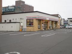 セブンイレブン　千歳錦町店