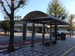 「新南陽駅前」バス停留所