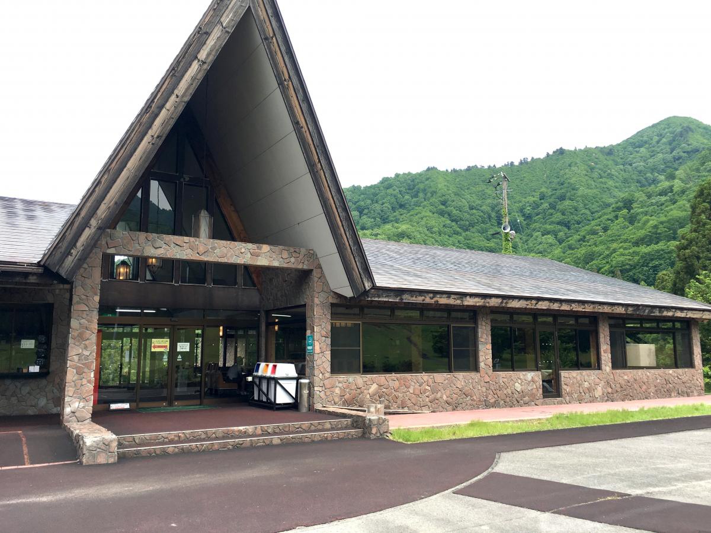 ゴールド 越後 湯沢 カントリー クラブ