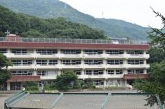 湯本小学校
