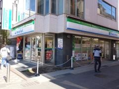 ファミリーマート　大船仲通店