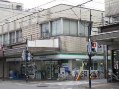 ファミリーマート　松阪駅前店