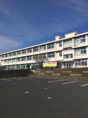 西原小学校