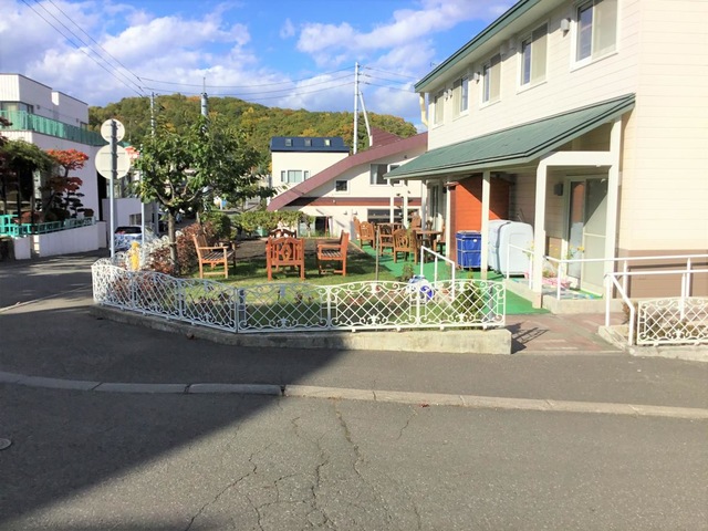 こがね虫の家