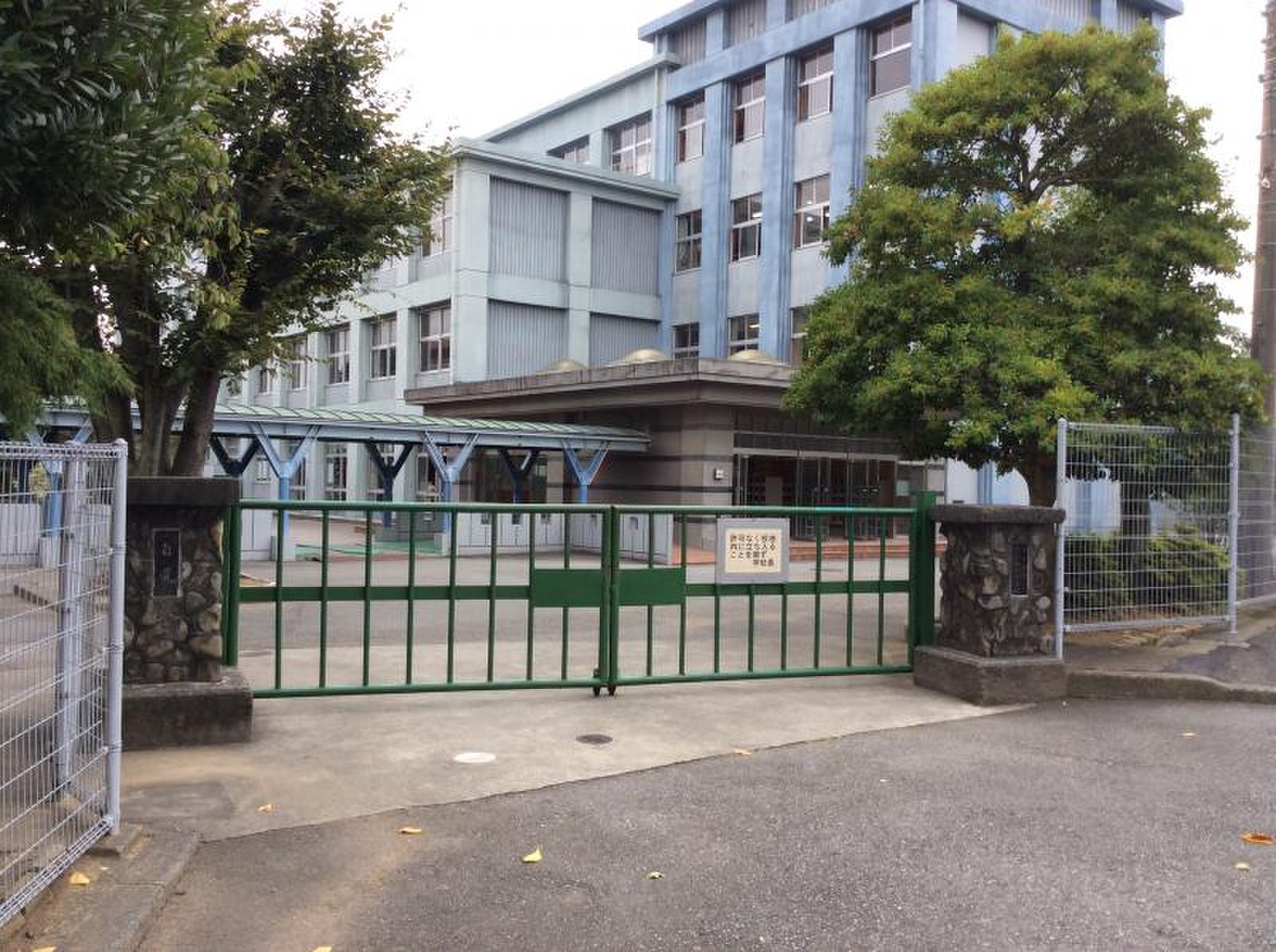 静岡 市立 清水 第 七 中学校
