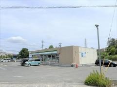 ファミリーマート　上牧町三軒屋店