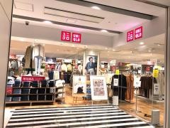 ユニクロ　東急プラザ戸塚店