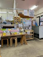 酒田市みなと市場　小松まぐろ専門店