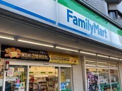 ファミリーマート　東戸塚記念病院前店