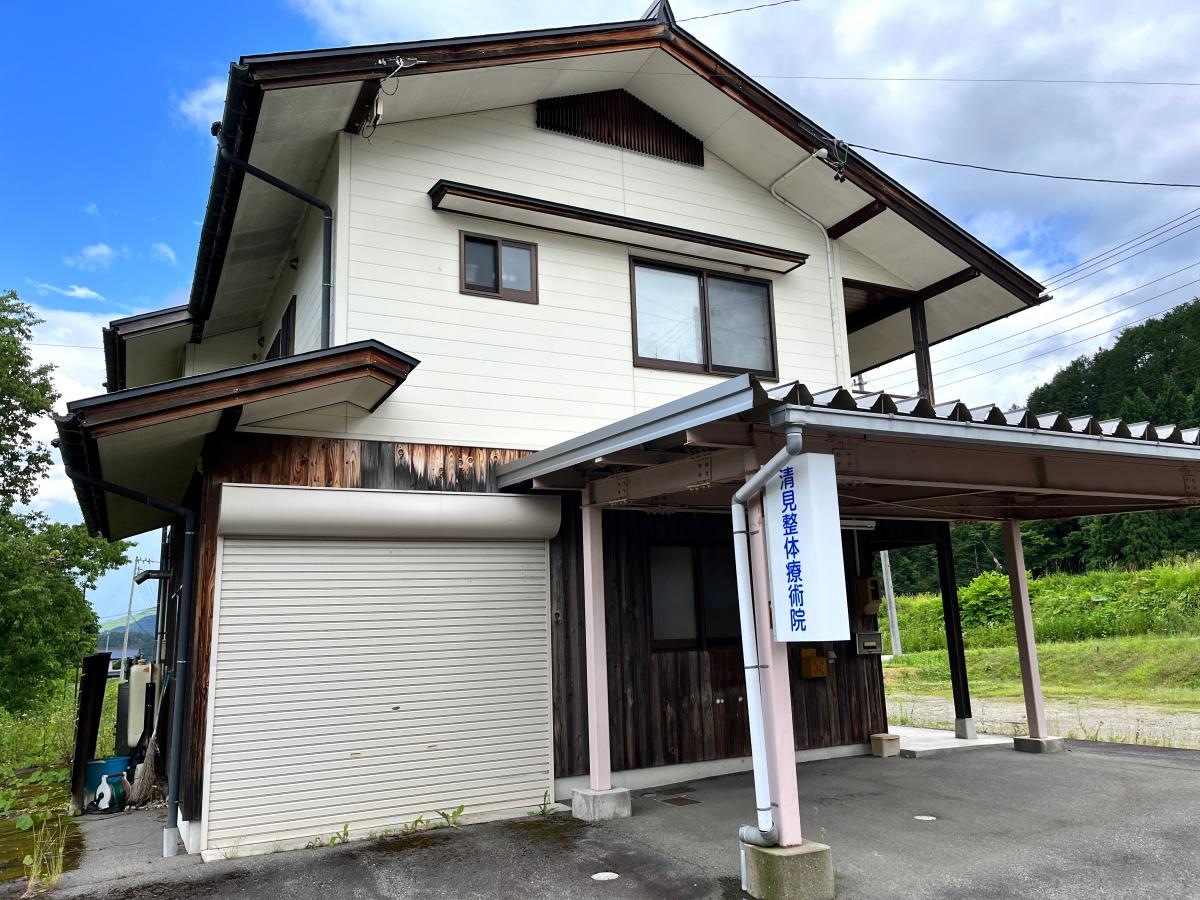 建物左斜