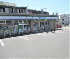 ファミリーマート　名古屋大幸四丁目店