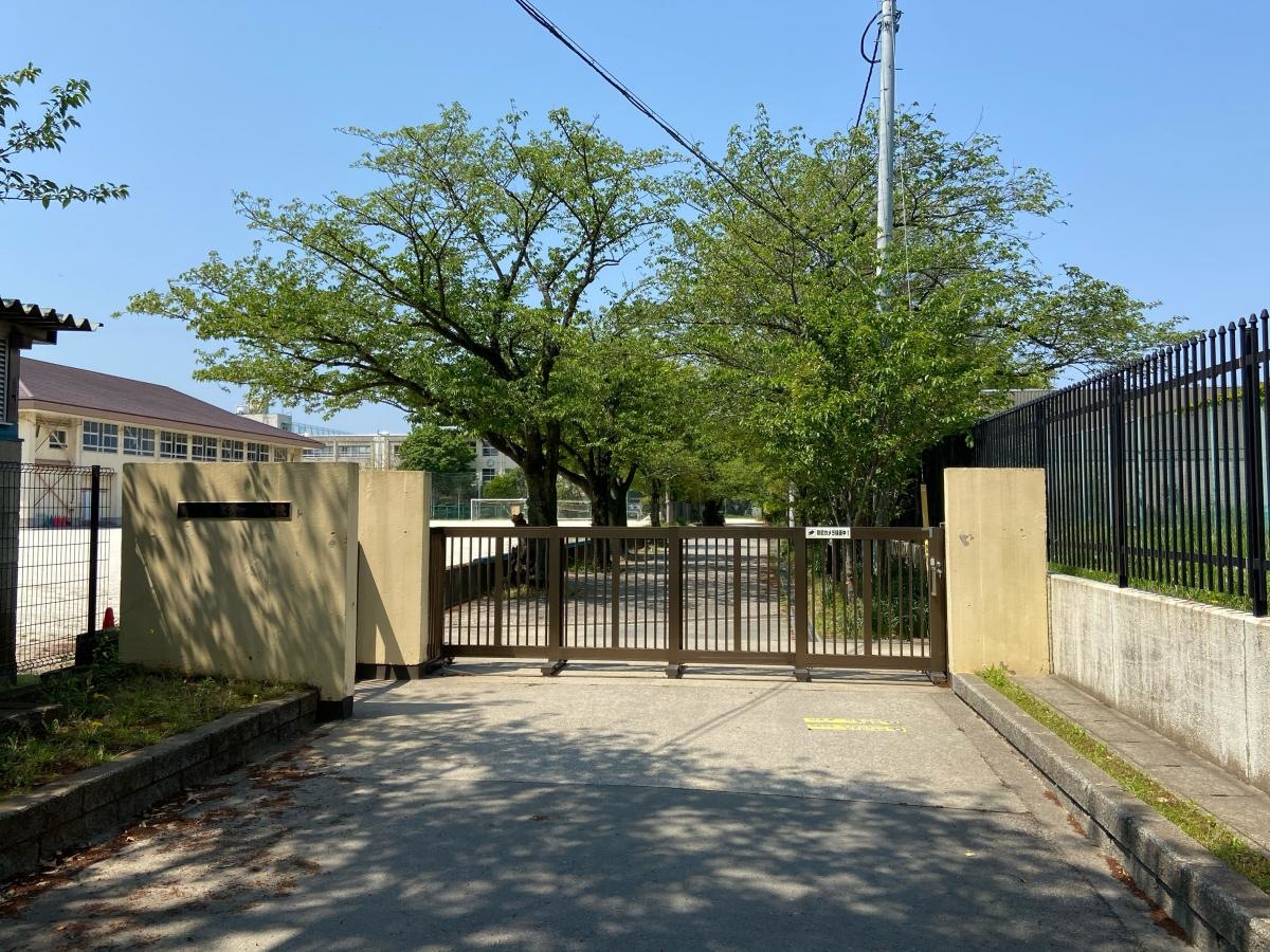 建物入口