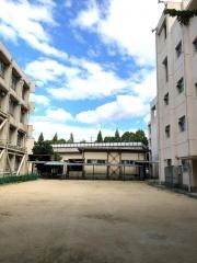 尼崎市立小園中学校