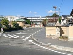 早島小学校