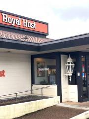ロイヤルホスト　成田店