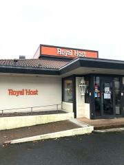 ロイヤルホスト　成田店