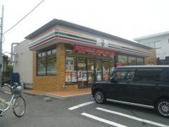 セブンイレブン　八幡市男山指月店