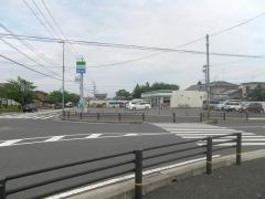 ファミリーマート　中津大貞店