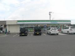 ファミリーマート　中津大貞店