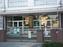 東綾瀬小学校