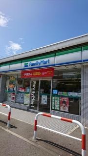 ファミリーマート　金沢稚日野店