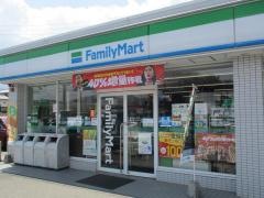 ファミリーマート　駒ヶ根アクセス店