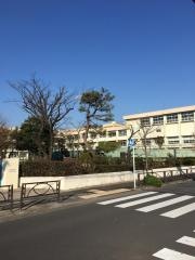半田小学校