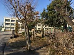 半田小学校