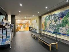 御代田町立図書館