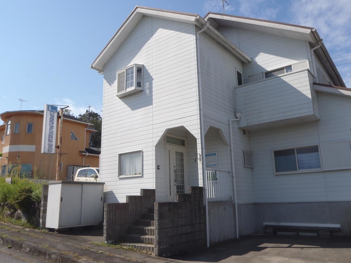 白い建物