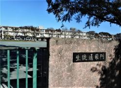 鶴城小学校