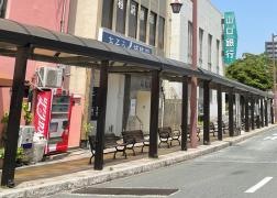 「唐戸」バス停留所