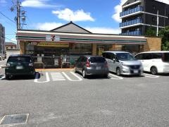 セブンイレブン　名古屋阿由知通3丁目店