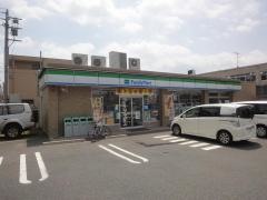 ファミリーマート　新堀川福江二丁目店