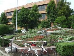 西尾市立図書館