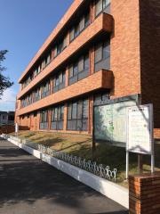 西尾市立図書館